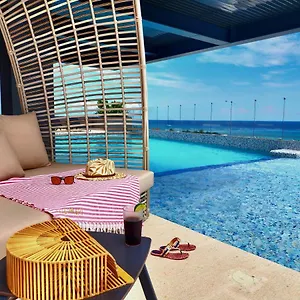 https://singular-dream-beach-playa-del-carmen.allrivieramayahotels.com